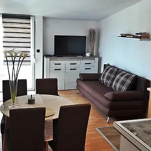 Tatic Apartment